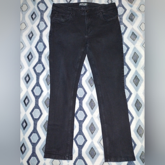 Free Planet Jeans - Picture 2 of 7